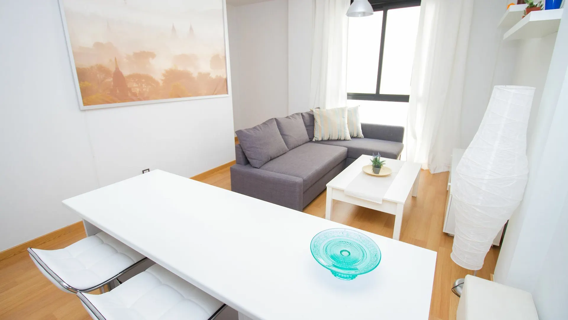 Apartment Beautiful One Bedroom Refino Malaga